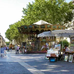 Appartement Avec Beaucoup De Charme Avignon